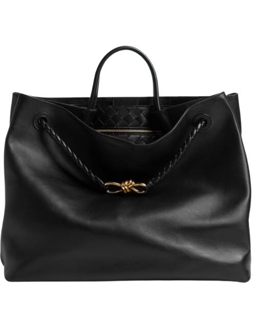 Top-Griff-Tasche aus seidigem Kalbsleder in Schwarz 32 cm