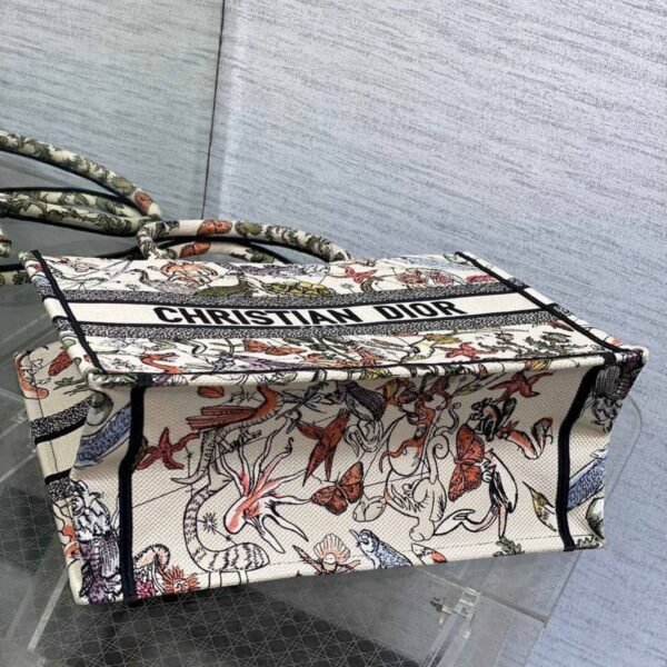 Book Tote Beige 36 cm - Image 3