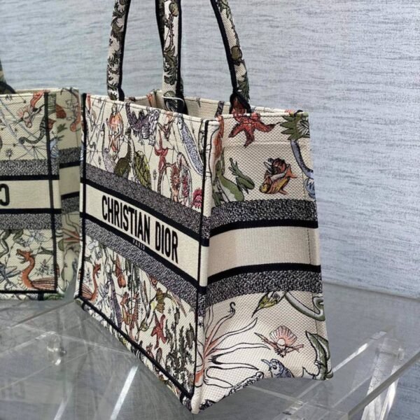 Book Tote Beige 36 cm - Image 4